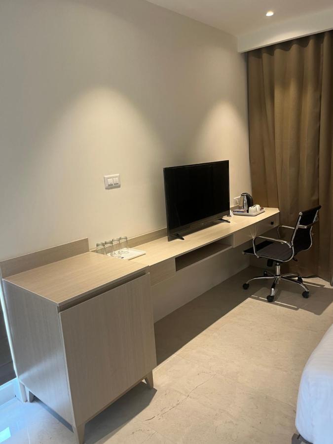होटल Presidency Airport 4*